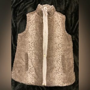 Reversible Vest. Size Medium. Pockets on both sides